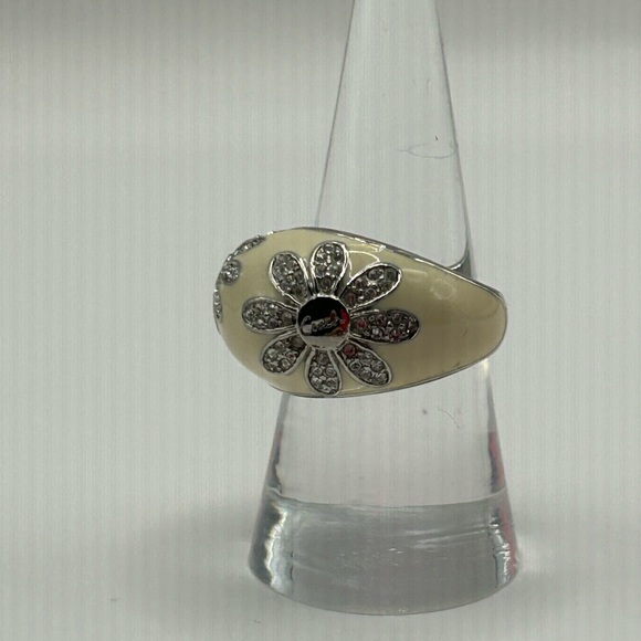 Coach Cream Enamel Dome Ring with Crystal Daisy Accents - Picture 2 of 4